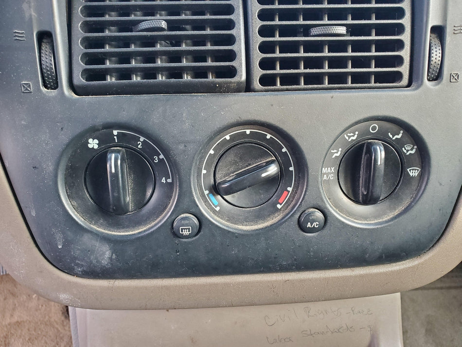 2002-2005 Ford Explorer Heater A/C Control (No Auto Control OEM