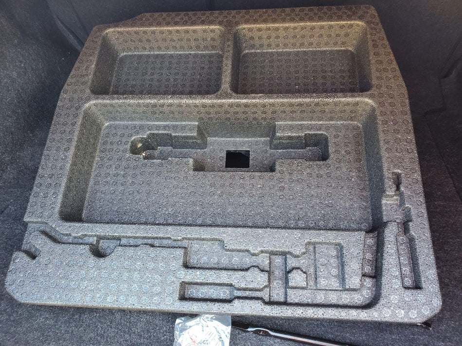 2015-2019 Subaru Legacy Jack Assembly/Tool Holder