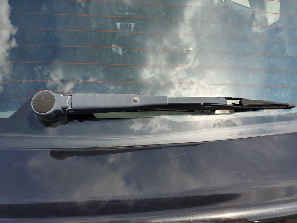 2007-2012 Dodge caliber Rear Wiper Arm