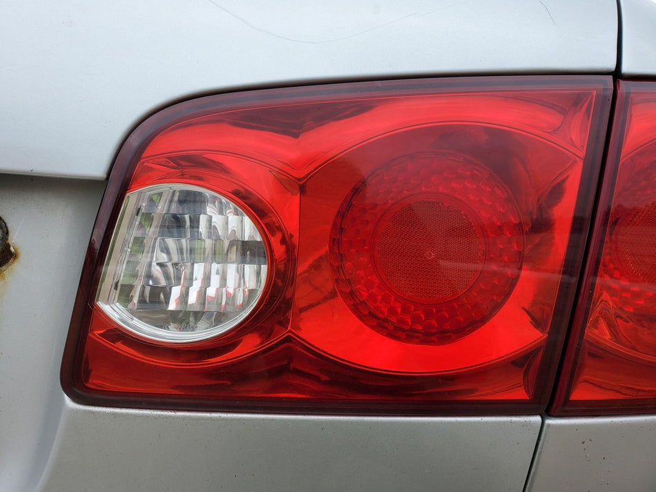 Right RH Tail Light Assembly (Lid Mounted) 2007 08 Kia Optima