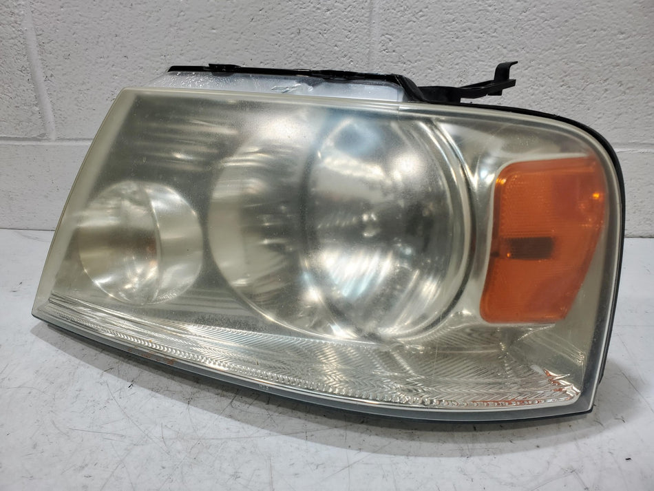 2004-2008 Ford F150 LH Head Light Assembly Driver Side OEM