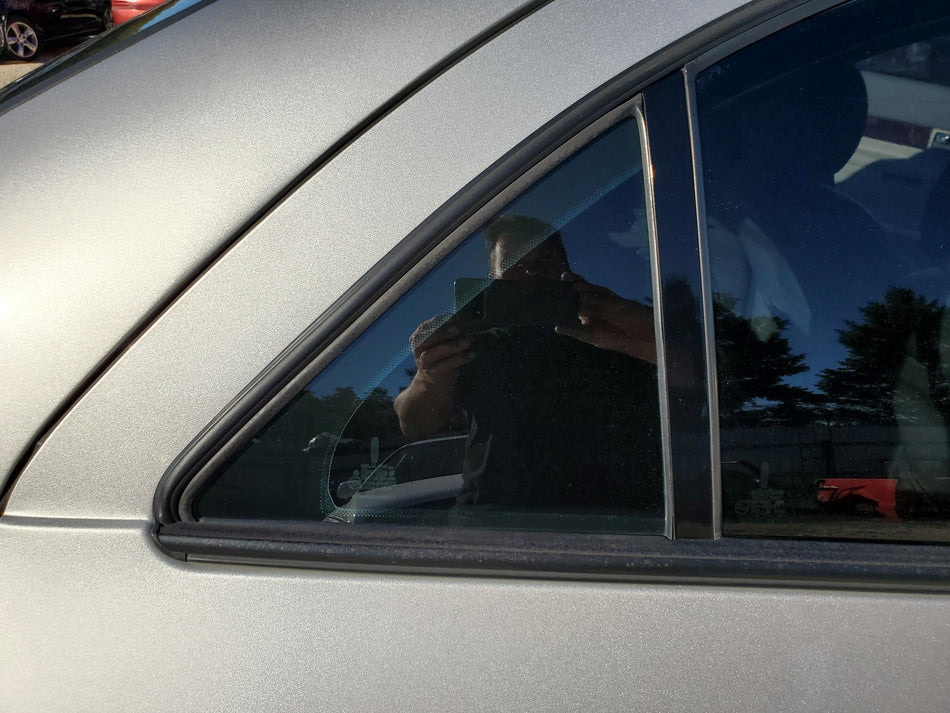 2003-2006 Lincoln LS Rear RH Door Vent Glass/Window (AS2 solar tint)(aft tint