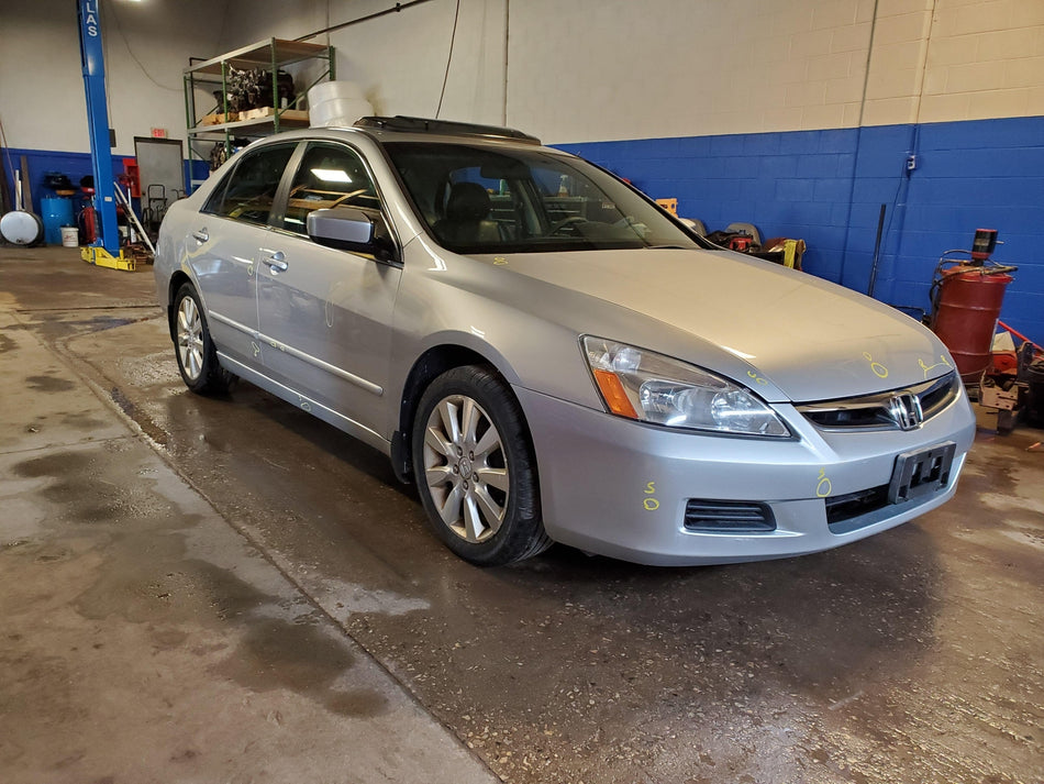 Axle Shaft HONDA ACCORD Right 03 04 05 06 07 OEM