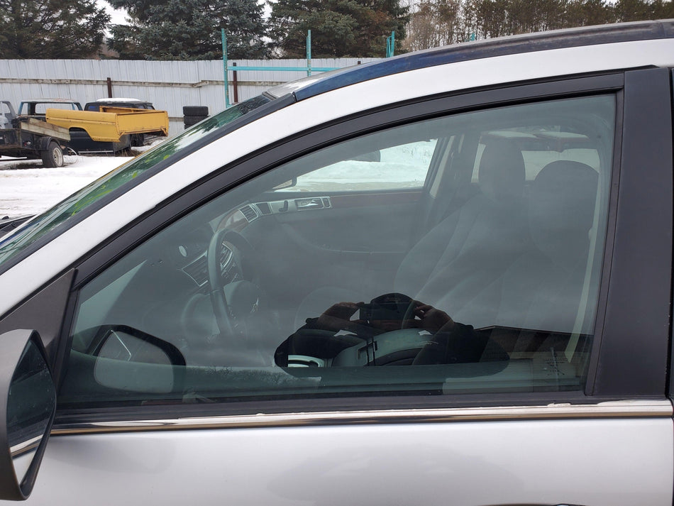 2004-2008 CHRYSLER PACIFICA Front LH Door Glass/window (driver side)(AS 2 tint