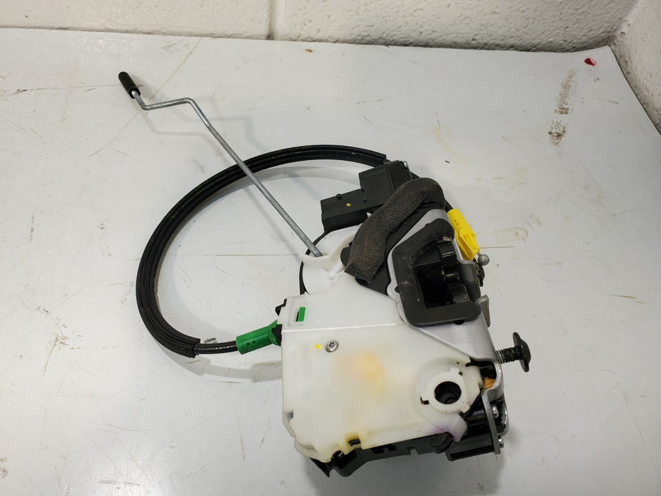 2011-2014 Chevy Cruze Rear RH Door Latch 13578019 OEM