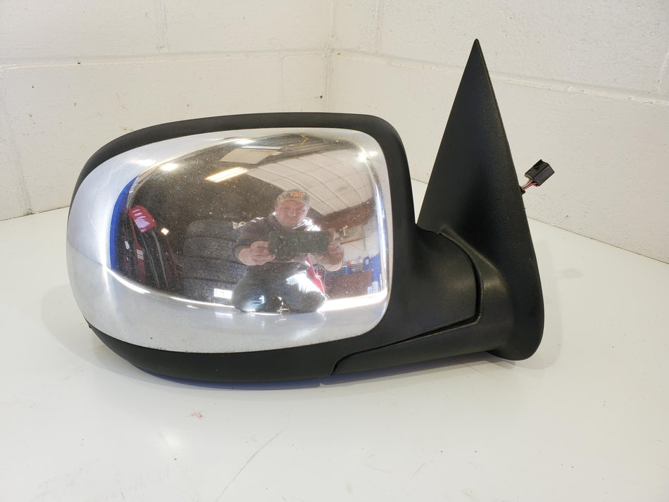 1999-2002 Right RH Door Mirror Chrome (power)(no heat) Chevy 2500
