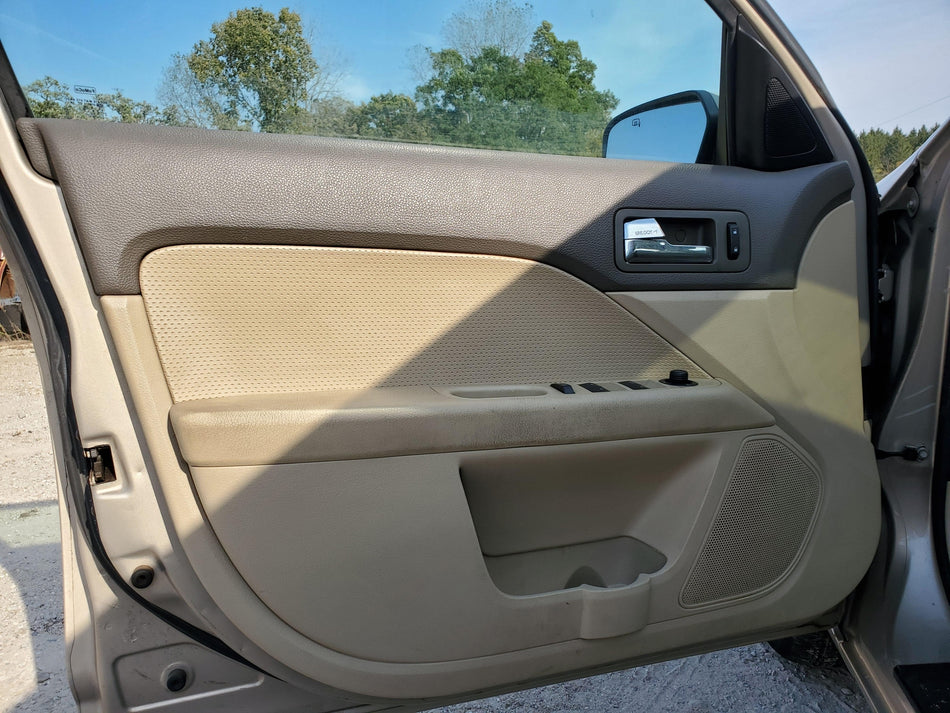 Front LH Inside Door Panel (camel) 2006-2009 Ford Fusion