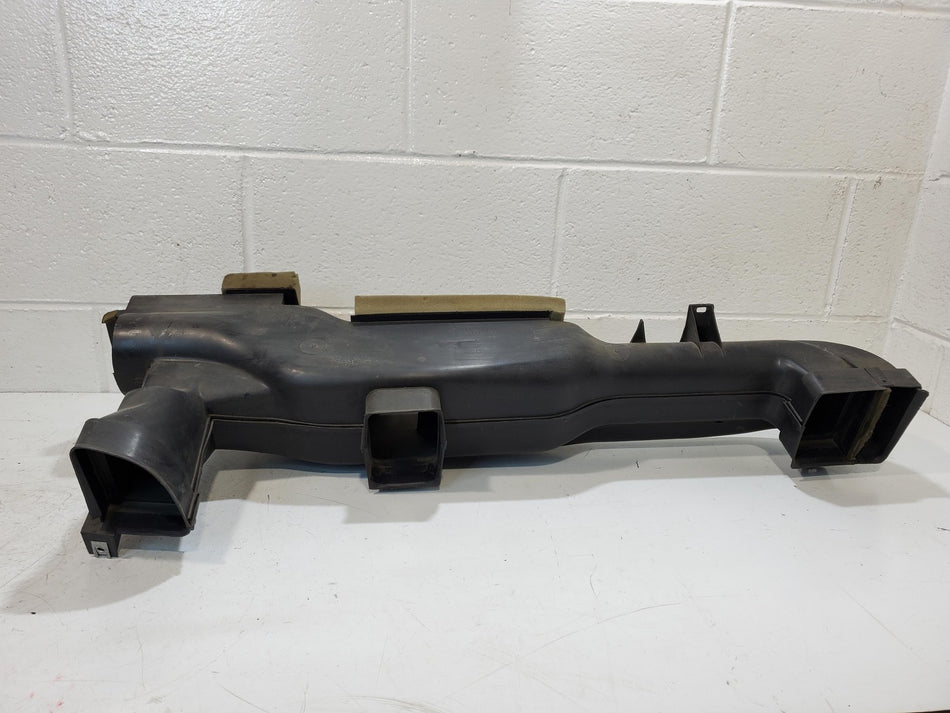 1992-1996 Ford E150 E250 E350 RH Dash Vent A/C Heater Duct F2UH-19D633 OEM