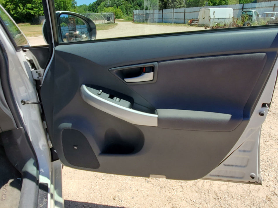 2010 11 Toyota Prius Front Right RH Inner Door Panel Gray