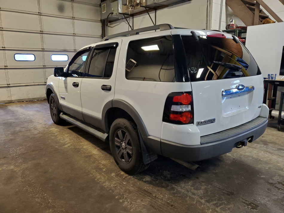 2006 07 Ford Explorer Rear Axle Carrier Assembly 3.55 Ratio Up To 11/06/06