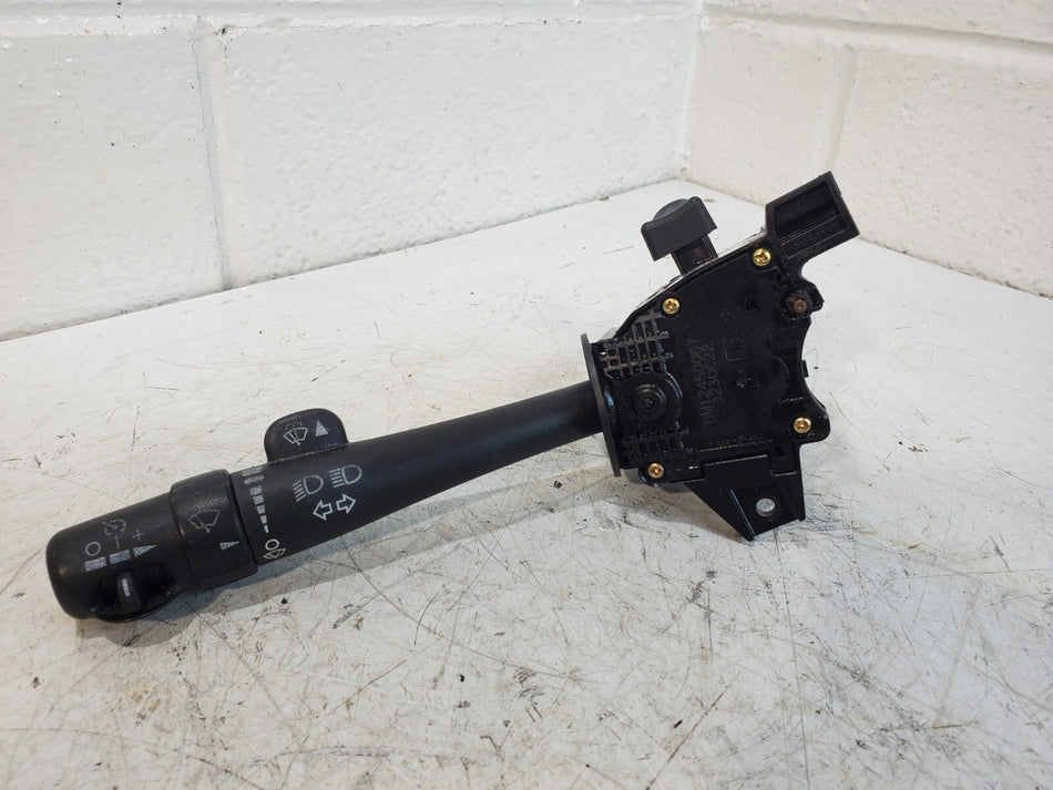 2003-2006 Chevy Trailblazer EXT Turn Signal and Wiper Switch (with cruise)