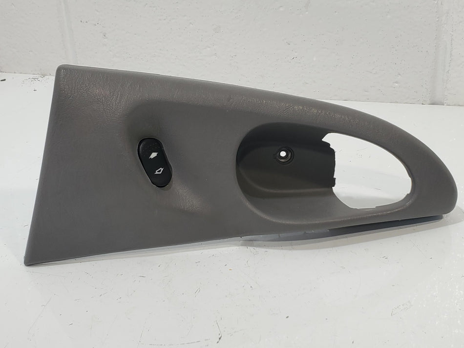 2000-2004 Ford Focus Sedan Rear RH Right Window Switch & Bezel OEM