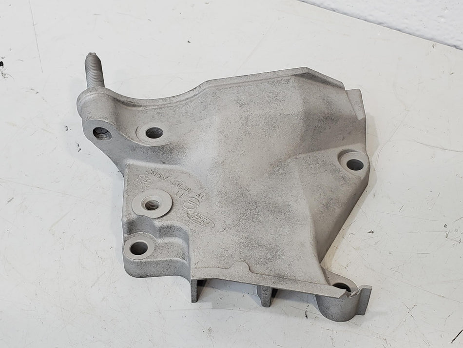 2000-2004 Ford Focus SVT 2.0L Engine Mount Support Bracket OEM 2M5V-6030-AC
