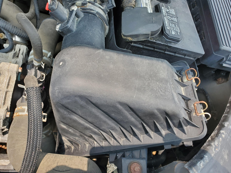 2005-2007 Ford Five Hundred Air Filter Box Housing OEM (#1 in breakdown)