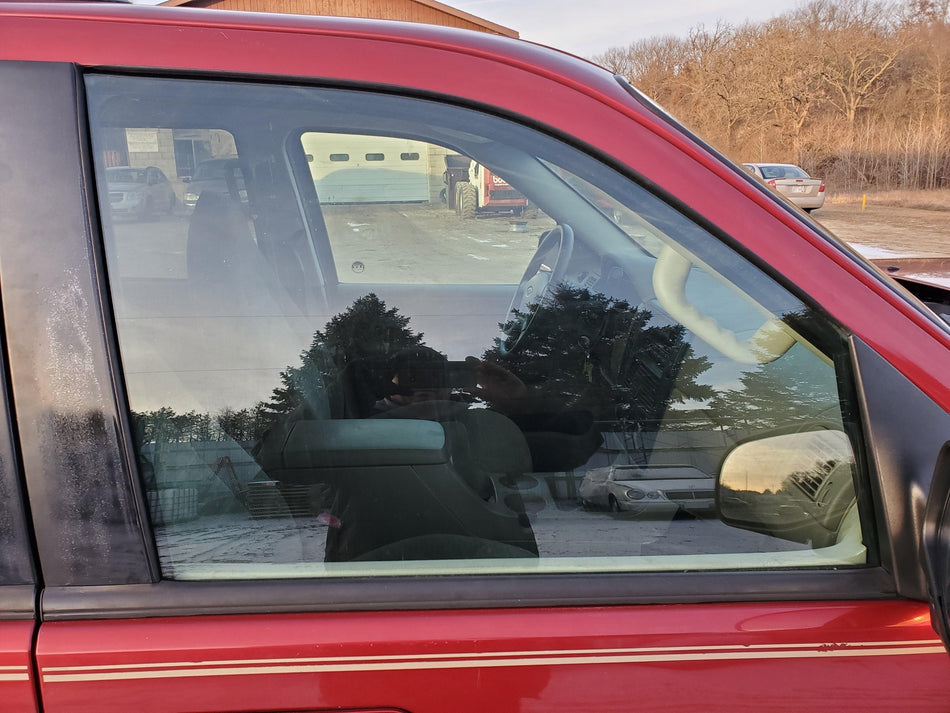 2002-2010 Ford Explorer Front RH Door Glass (Pass Side)(AS2 tint)(Glass Only OEM