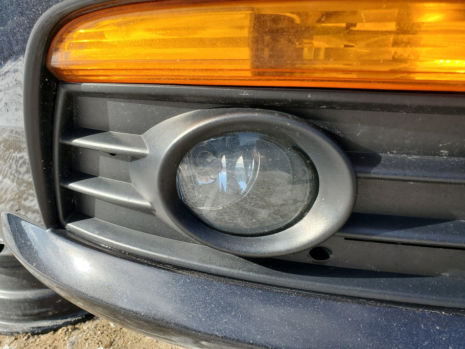 2009-2012 Volkswagen CC Front RH Passenger Fog Light (bumper mounted