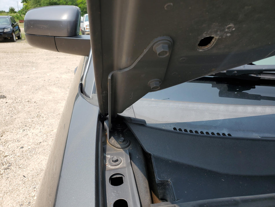 2005-2007 Ford Five Hundred Front RH Hood Hinge (CX dark shadow gray OEM