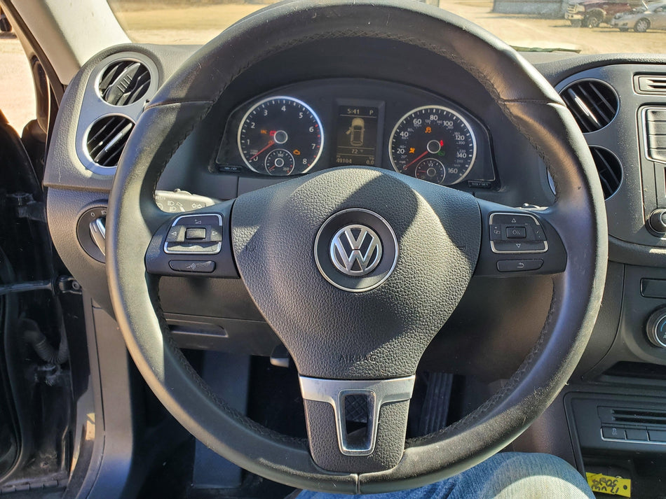 2012-2018 Volkswagen Tiguan Steering Wheel (black)(leather)(limited) OEM