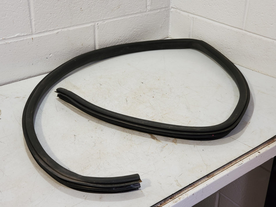 2004-2012 GMC Canyon Chevy Colorado Rear LH Rubber seal around the Door frame