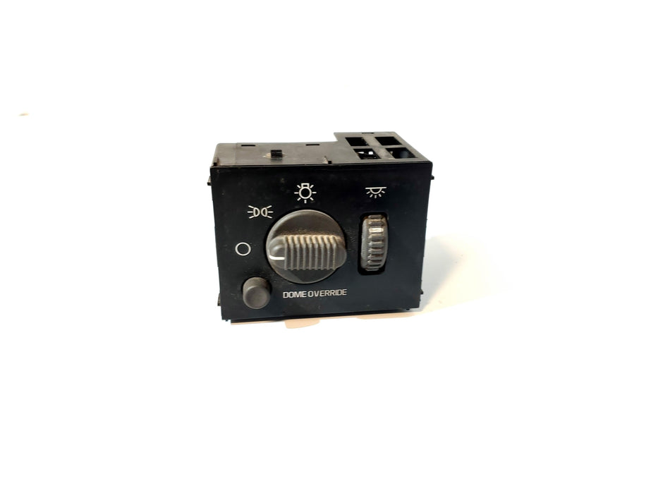 1999-2002 Chevy/GMC Silverado Sierra Headlight Switch (15755595 OEM