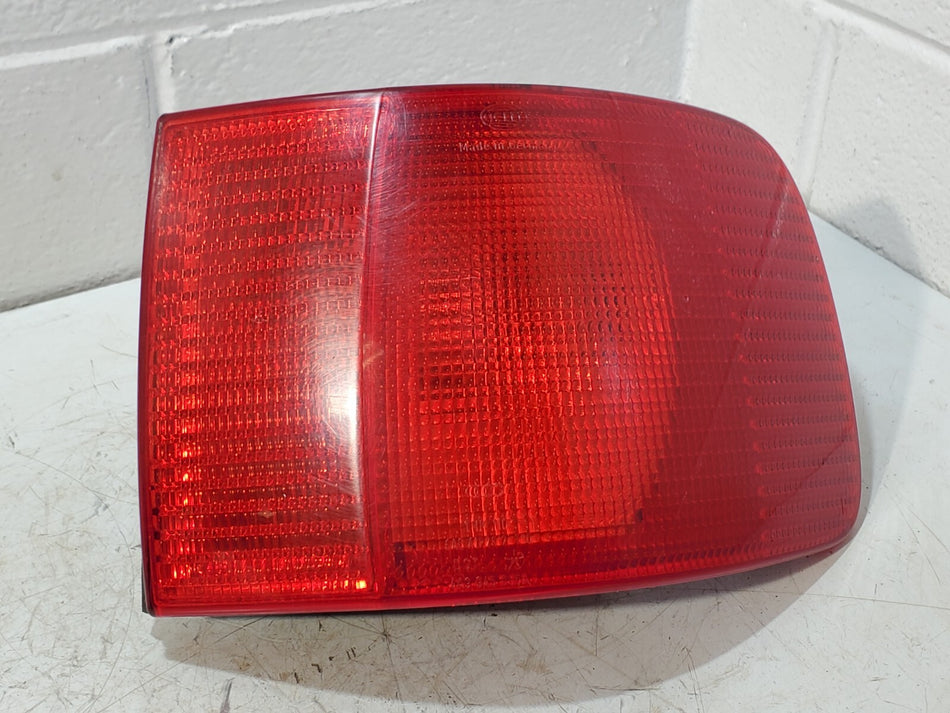 1995-1998 AUDI A6 SW RH Passenger Side Tail Light Assembly
