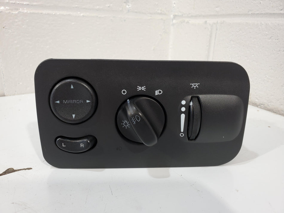 2001-2007 Dodge Caravan Head Light Switch (dash mounted) (0YC541DVAE OEM