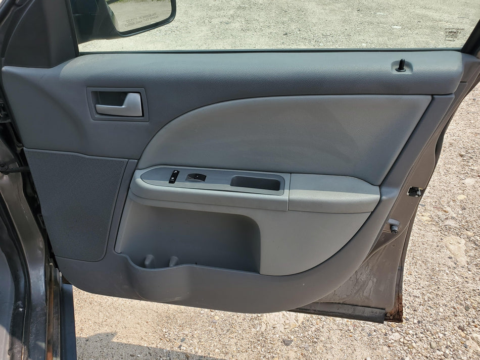 2005-2007 Ford Five Hundred Front RH Inside Door Trim Panel (shale OEM