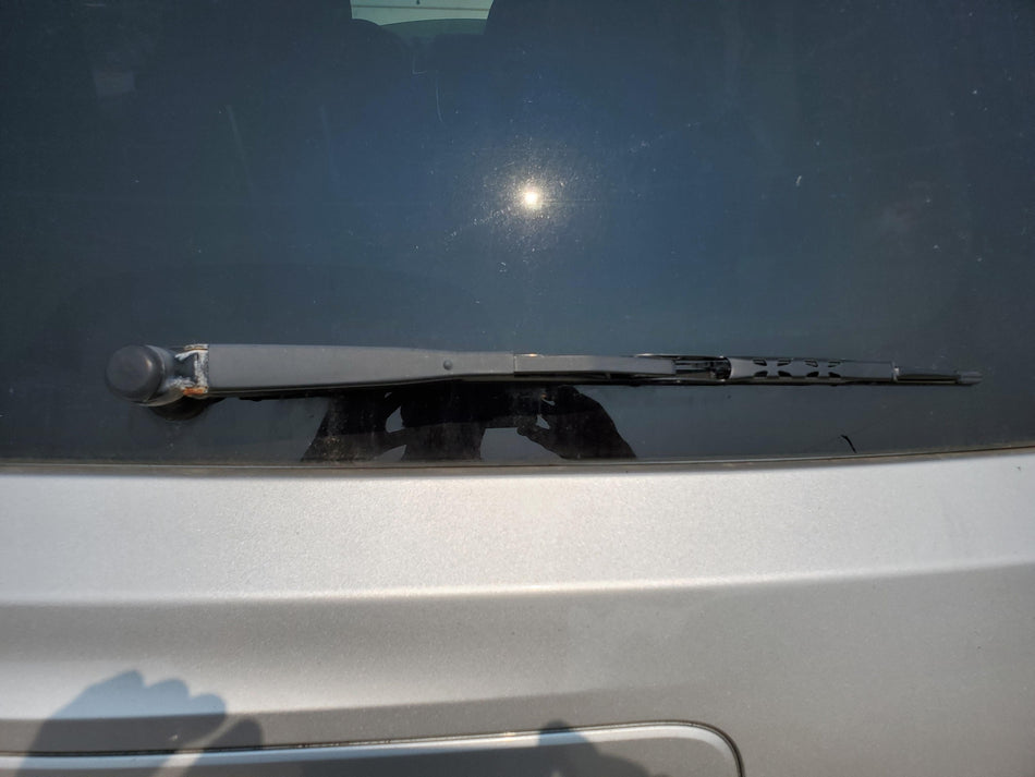 11 2012 13 14 15 16 17 18 19 20 Dodge Grand Caravan Rear Wiper Arm