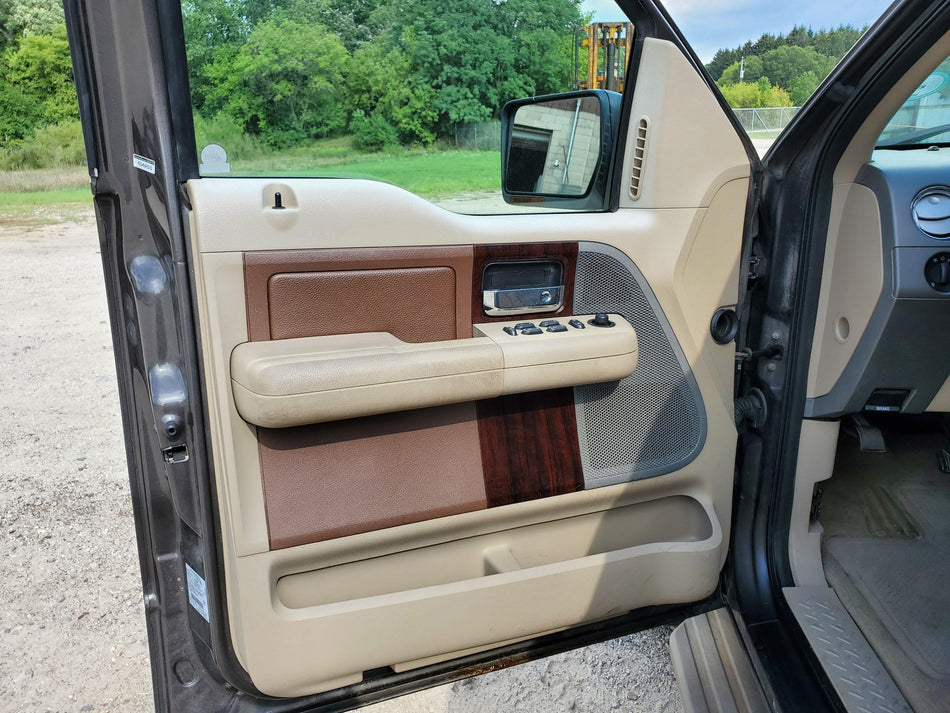 Front Door Trim Panel FORD PICKUP F150 Left 05