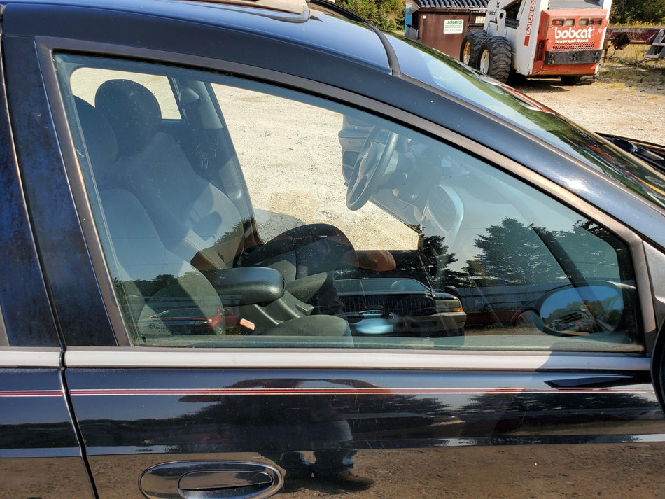 Front RH Door Glass/Window (AS2 tint) 2000-2005 Dodge Neon