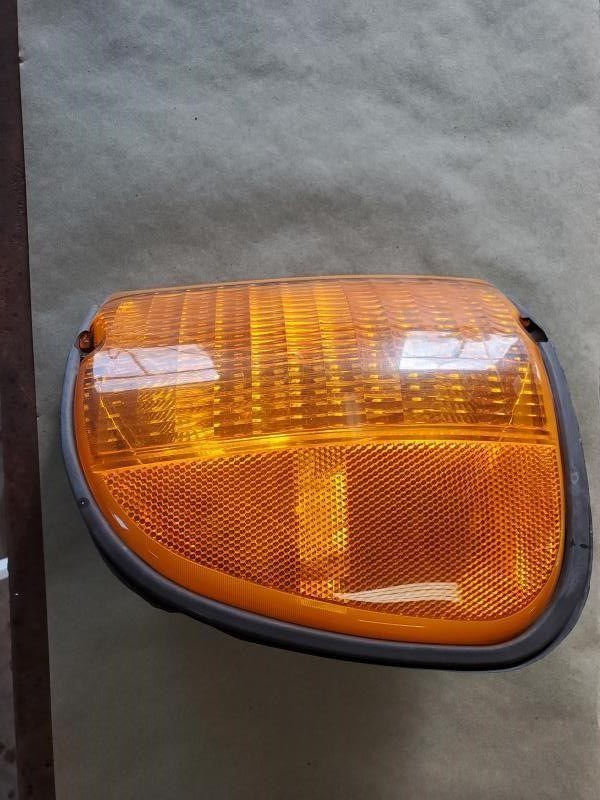 1992-2007 Ford E150-350 2003 E450-550 LH Driver Side Park/Turn Lamp OEM