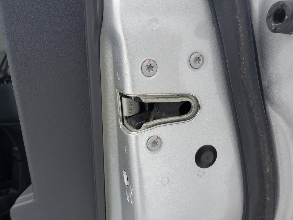 RH Passenger Rear Door Latch Assembly (power) 2007-2009 Dodge Caliber