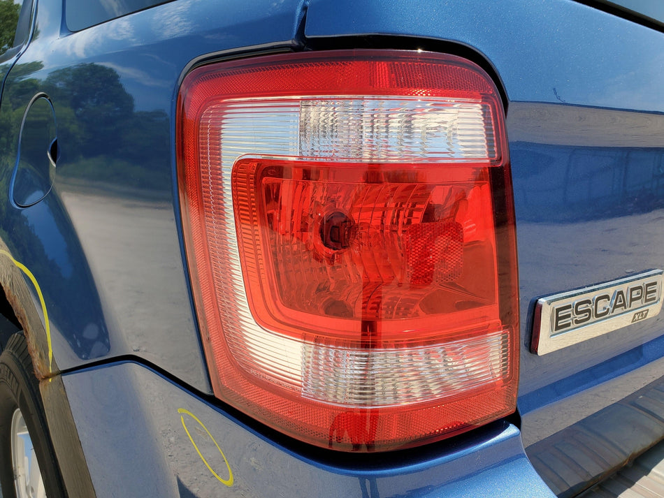 LH Tail LIght Assembly Ford Escape 08 09 2010 11 12 OEM