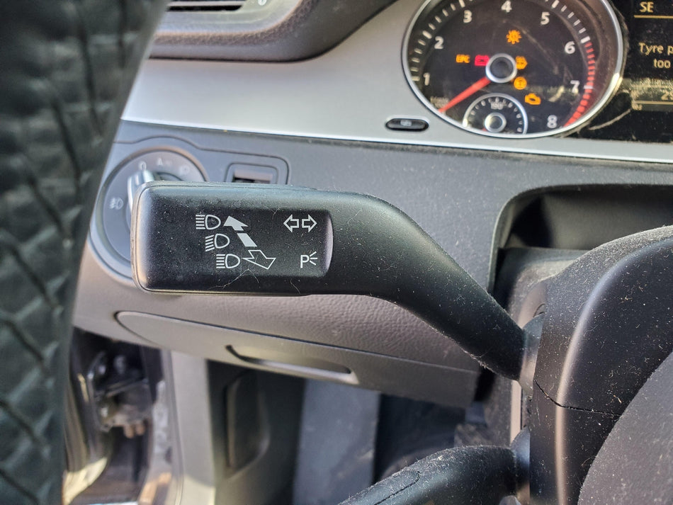 2009-2010 Volkswagen CC Column Switch Assembly (wiper)(cruise control)(turn