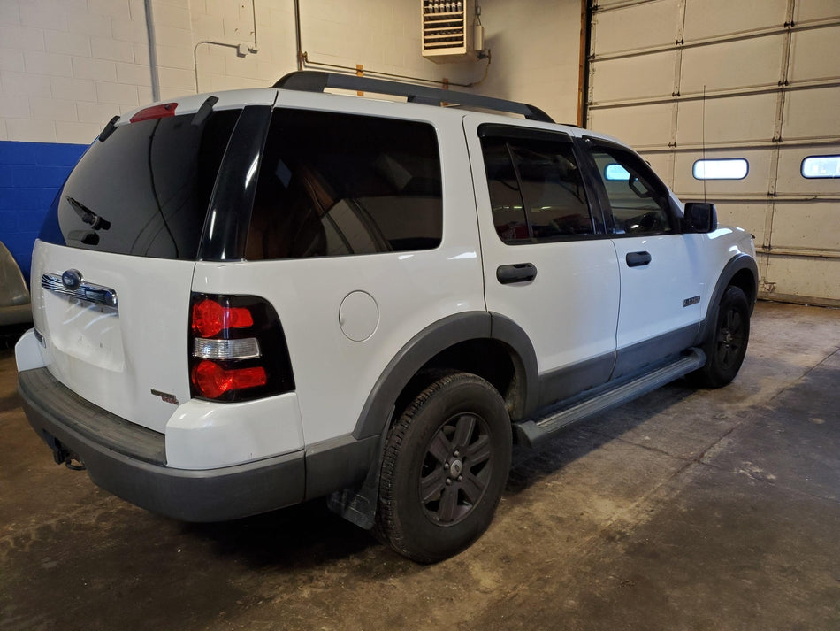 Rear Right RH Knuckle Ford Explorer 2006 07 08 09 10