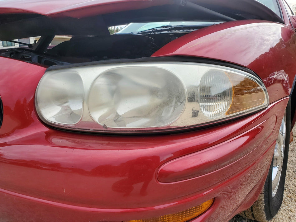 Front LH Headlight Assembly (cloudy) 2000-2005 Buick LeSabre
