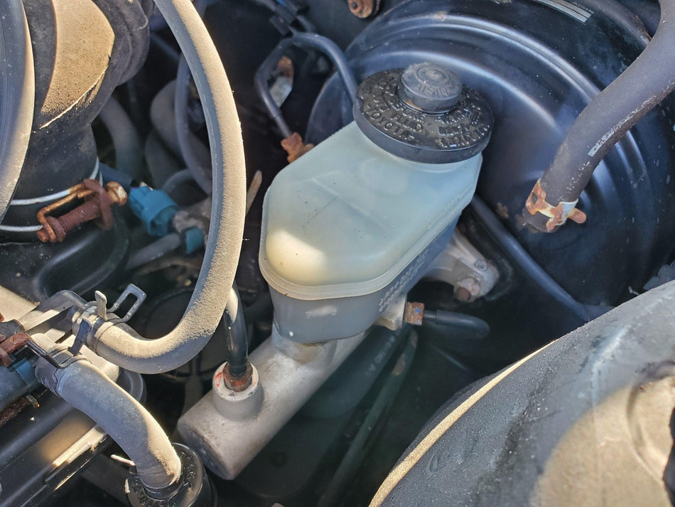 1995-2000 Toyota Camry Brake Master Cylinder (w/o traction control)(ABS)