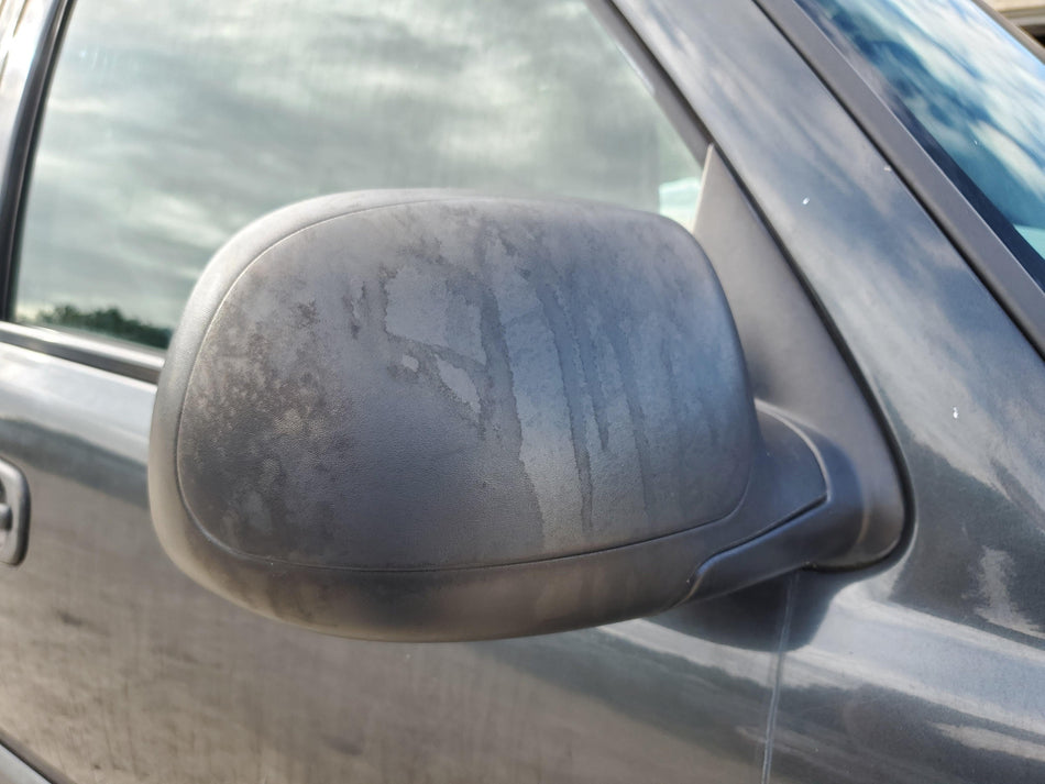 Front RH Door Mirror (power)(opt DL8) 2003-2007 Chevy GMC Silverado Sierra