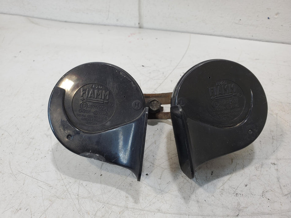 1992-1996 Ford E150 E250 E350 Dual Horns HI & LOW with Bracket OEM Tested