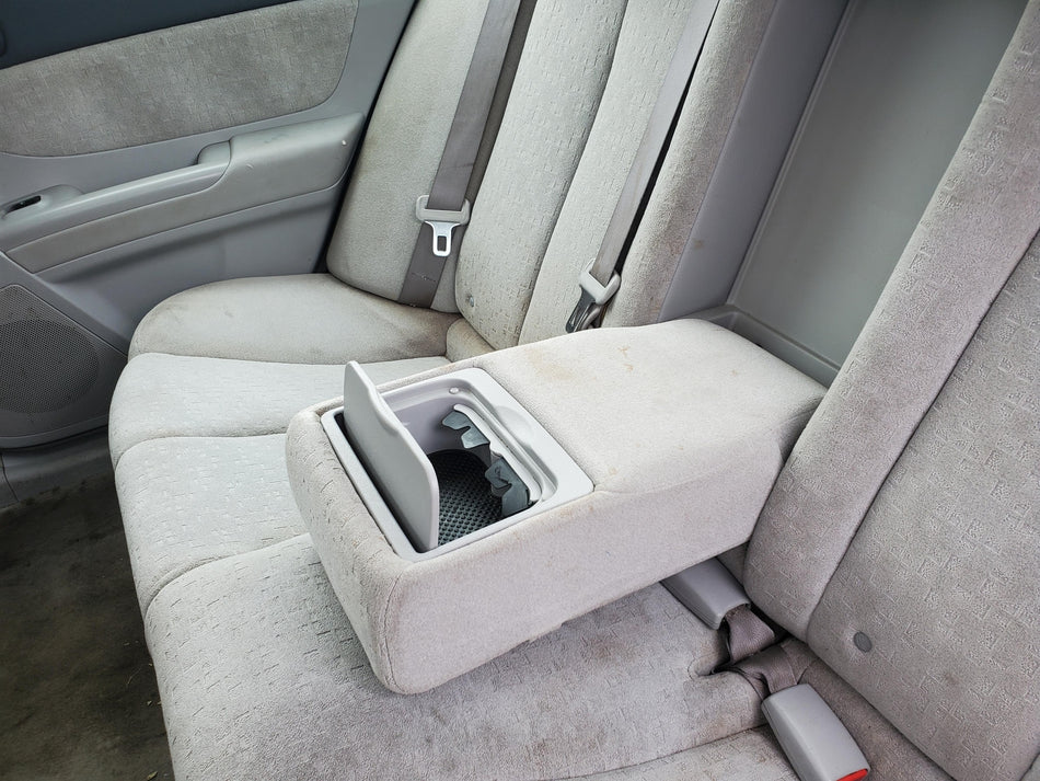 2005-2006 Hyundai Sonata Rear Console Cup Holder Armrest (gray cloth