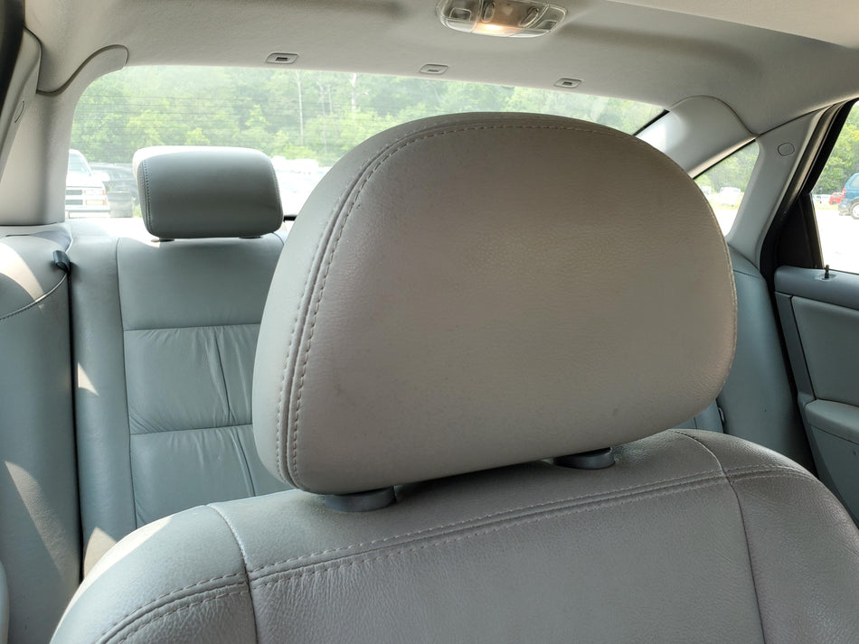 2005-2007 Ford 500 Front RH Passenger Seat Headrest (shale/gray)(leather OEM