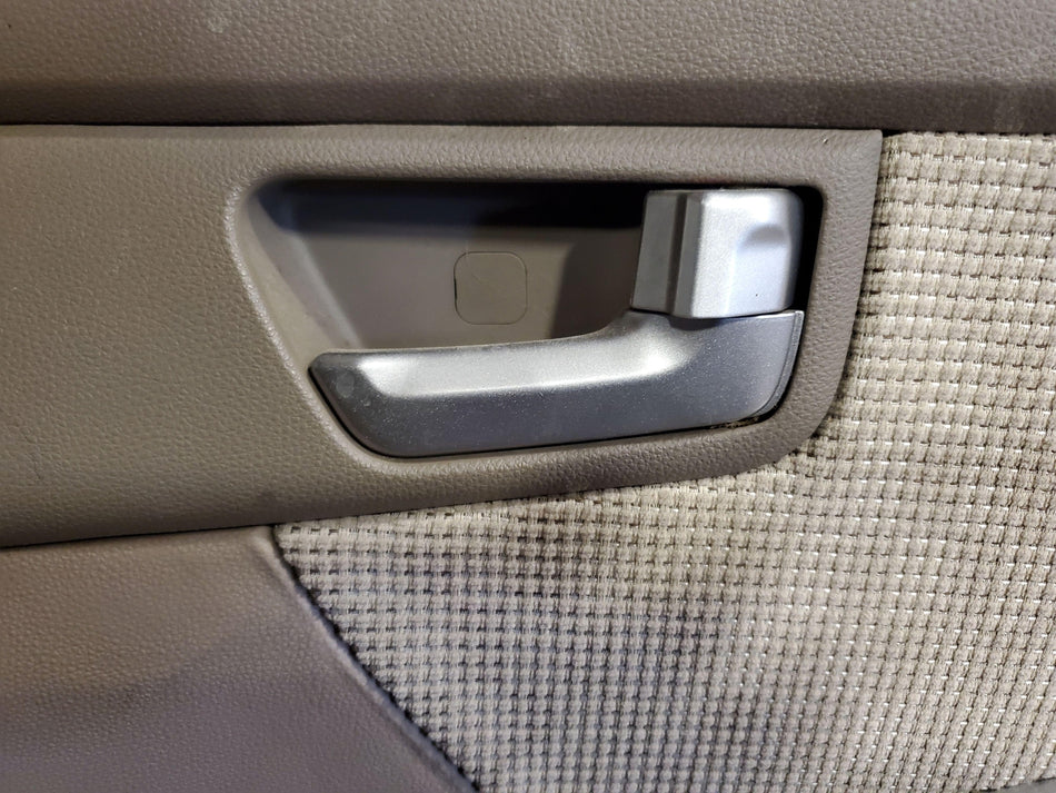 Rear RH Inside Door Handle (metal grain) 2005-2007 KIA SPORTAGE