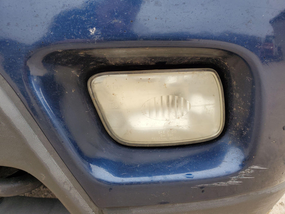 2002-2009 Chevy Trailblazer Left LH Fog Lamp Bumper Mounted