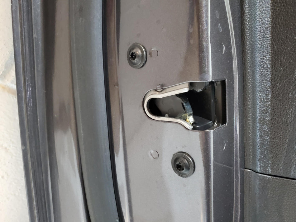 2011 Left LH Rear Door Latch LH  Chevy Cruze