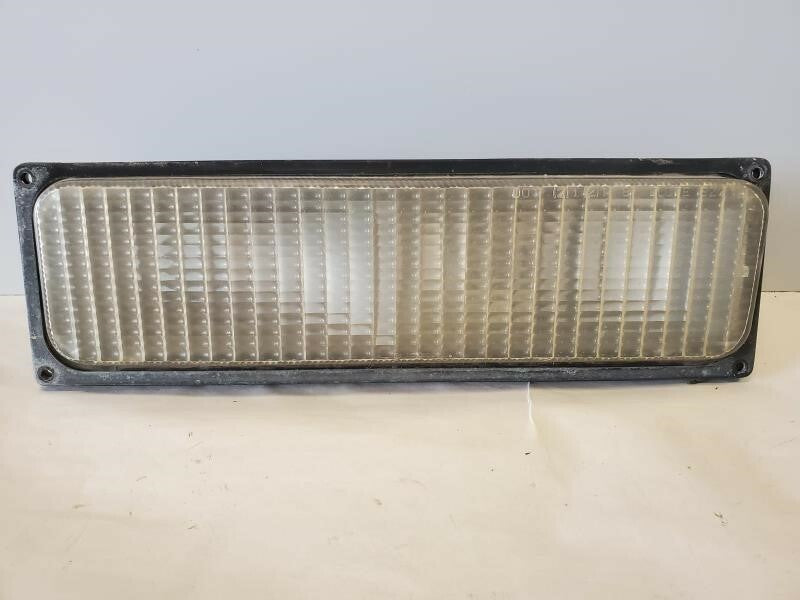 Passenger Corner/Park Light Fits 88-89 CHEVROLET 1500 PICKUP 139