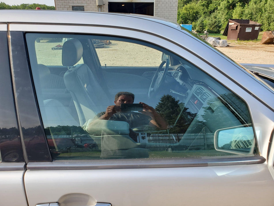 1997 Mercedes Benz E420 Front RH Door Glass/Window (AS2 tint)