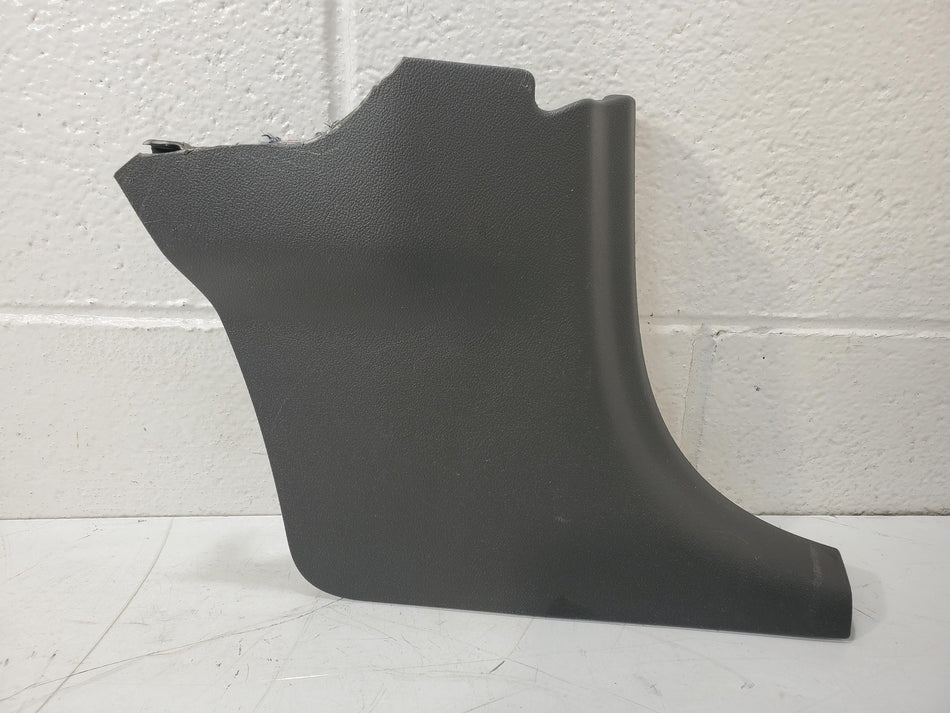 2004-2009 Chevy Colorado Front RH Lower A Pillar Cowl Kick Panel Trim 15252456