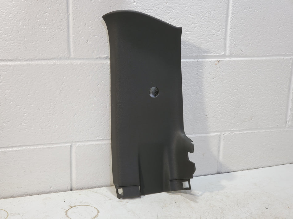 2004-2006 GMC Canyon Chevy Colorado Rear RH Upper C-Panel Trim (crew cab OEM