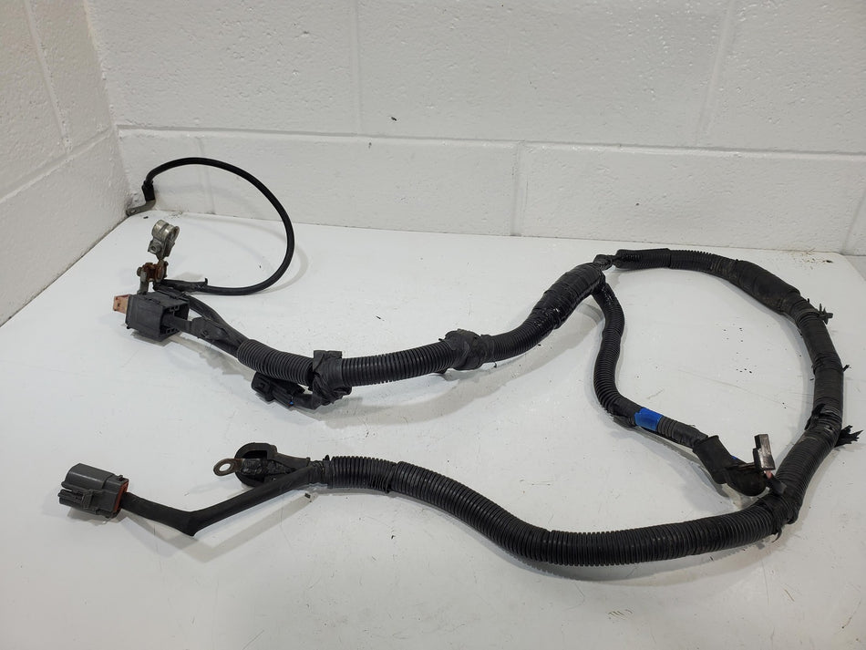 2001-2006 Hyundai Tiburon OEM Alternator Battery Starter Wiring Harness Cable