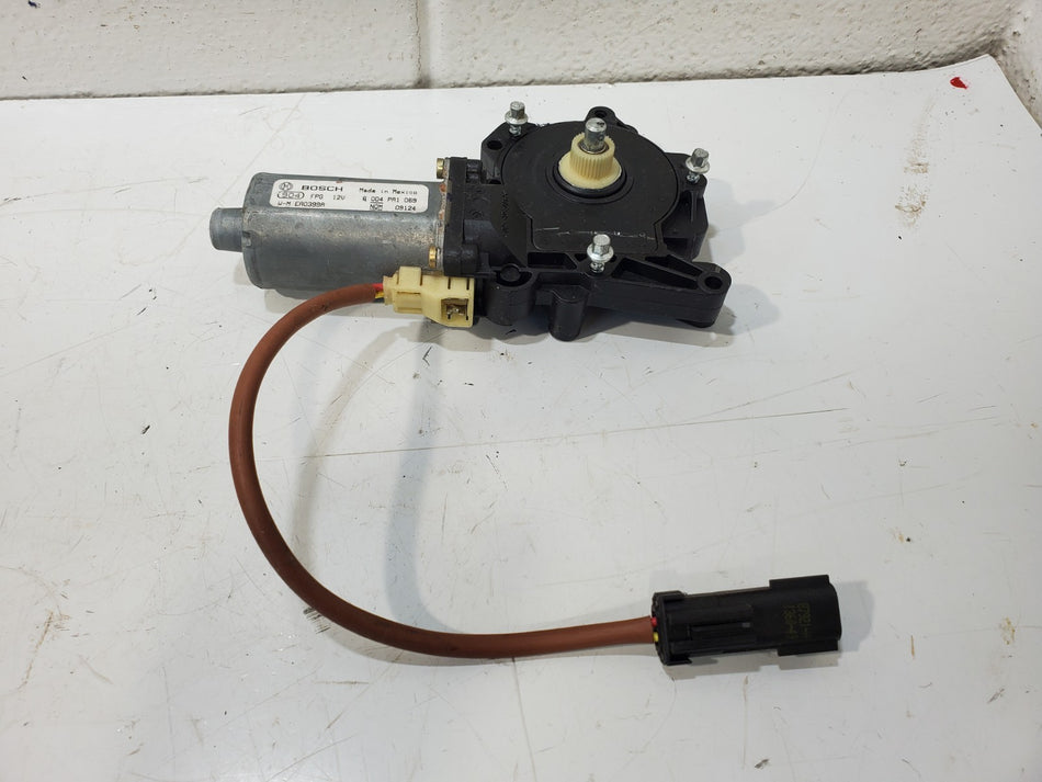 2001-2003 Dodge Durango Front Left LH Power Window Motor OEM